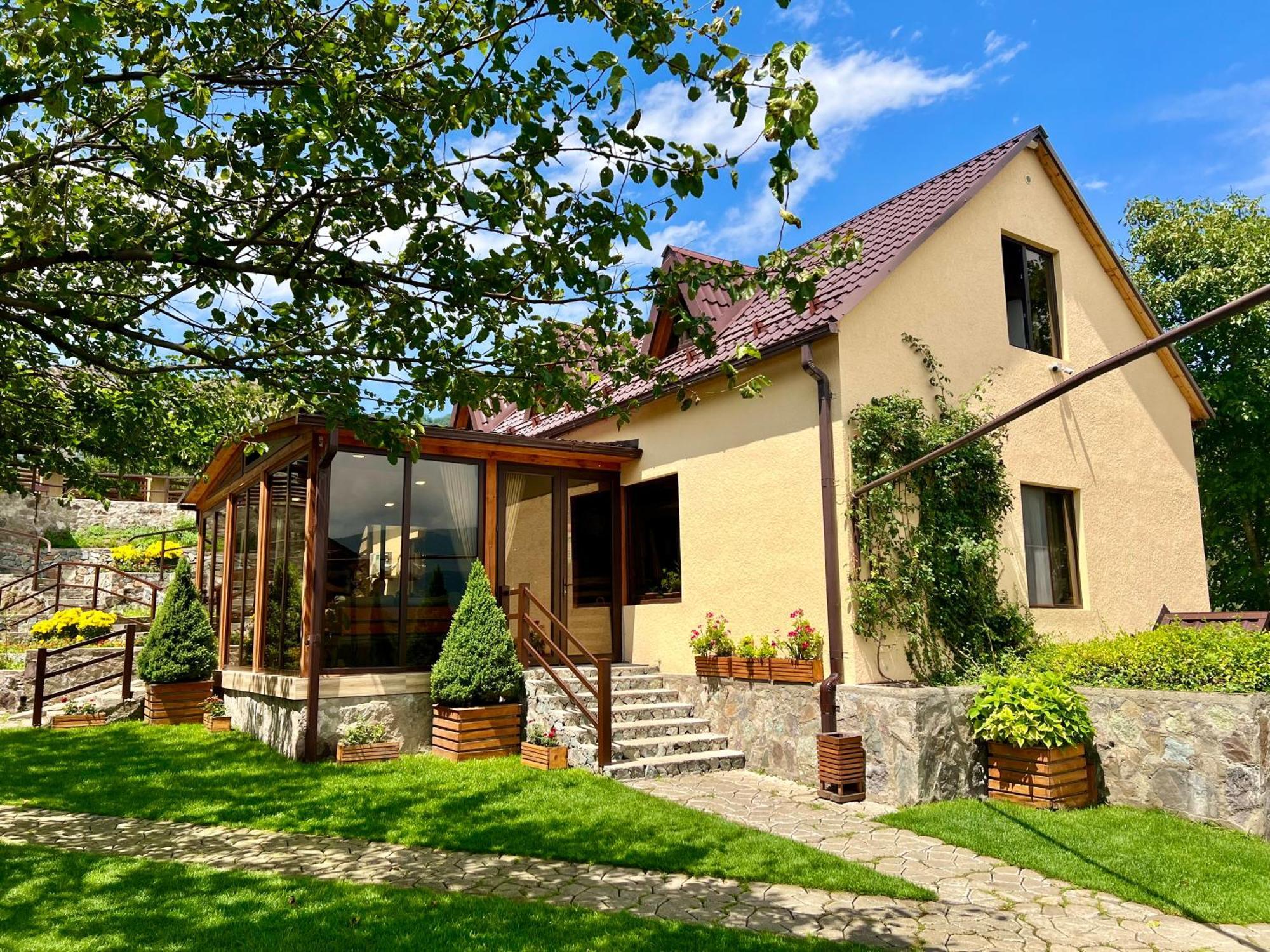 Dilivita Rest House Dilijan Esterno foto